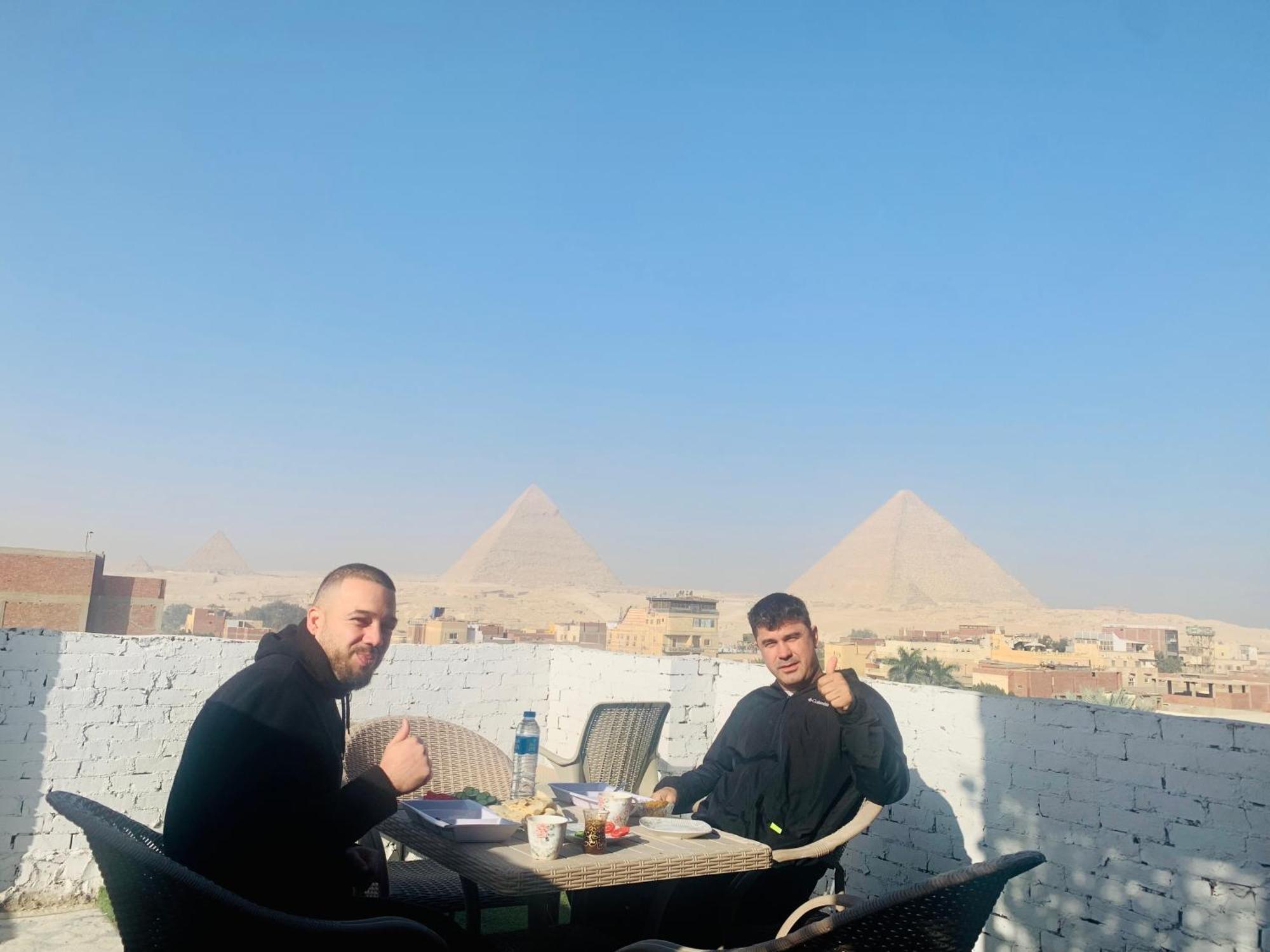 Appartamento Loay Pyramids View Il Il Cairo Esterno foto